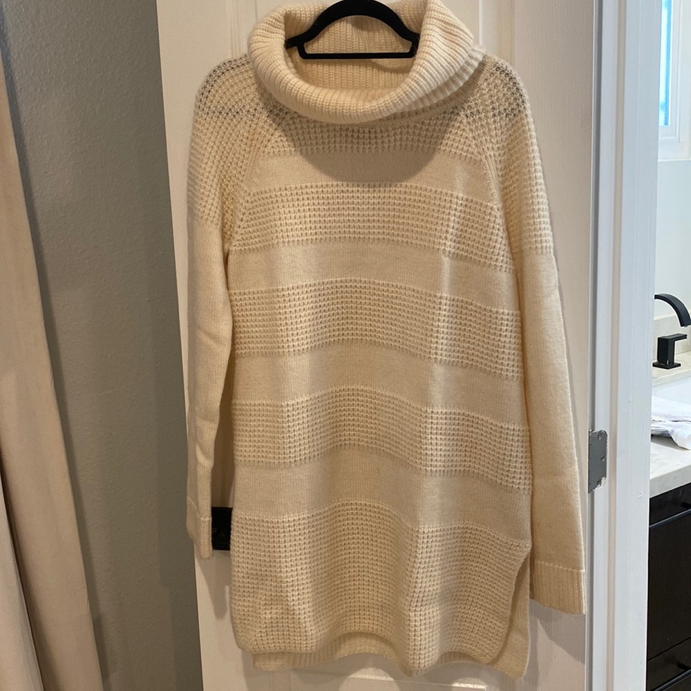 INTERMIX Turtleneck Sweater dress knit